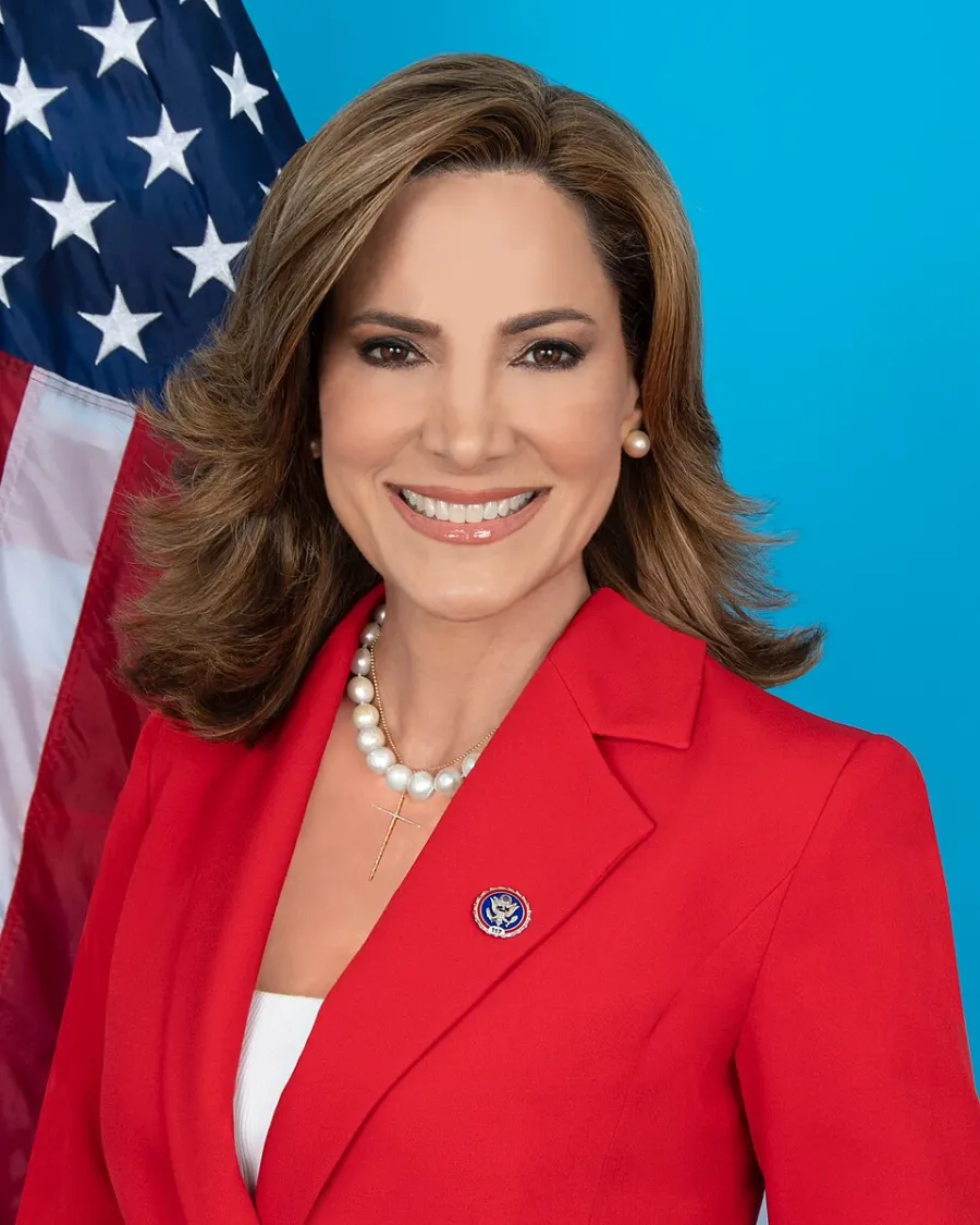 Official portrait of Maria Elvira Salazar